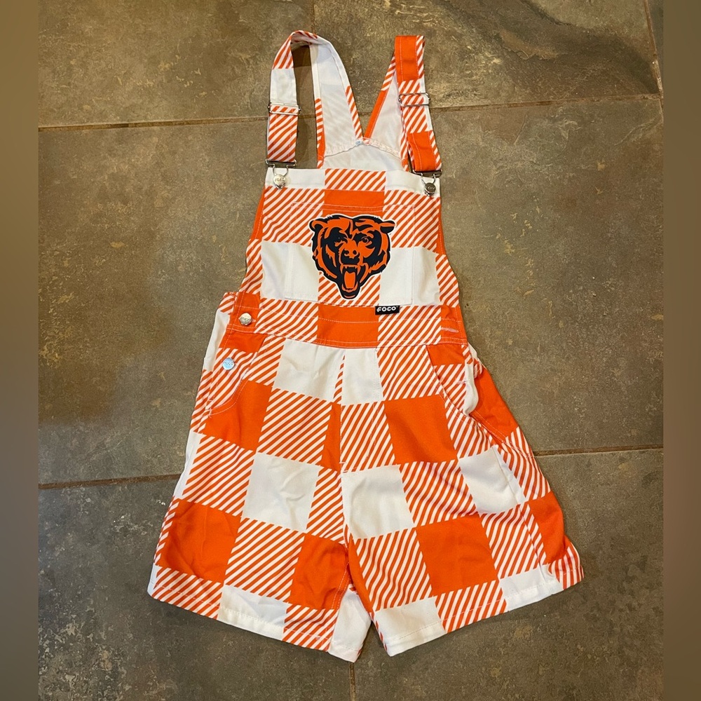 NWOT NFL Chicago Bears Overall Shorts - Picture 7 of 9